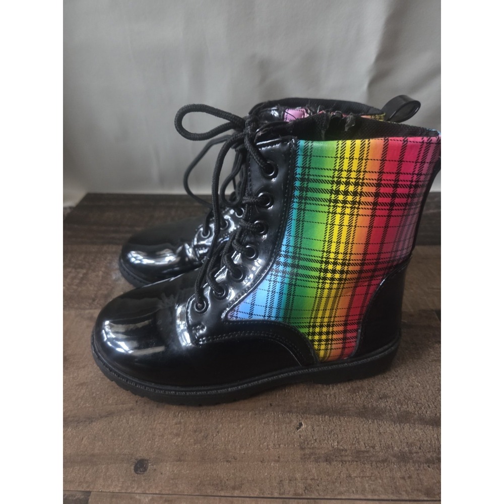 Chosen Steps Girls Black Boots w/multi Color Sides Sz 3